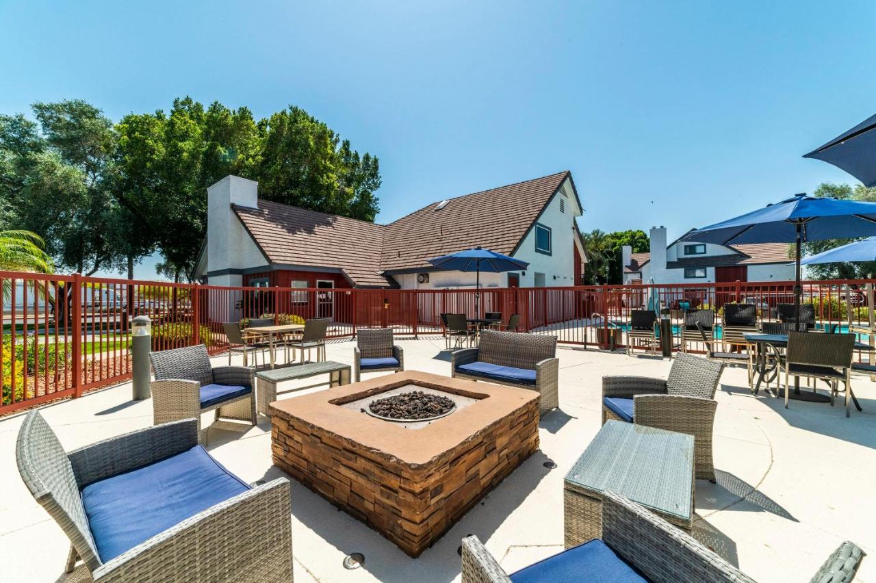 Metro Phx Studio Queen Sleeps 4 Heated Pool Phoenix Ngoại thất bức ảnh