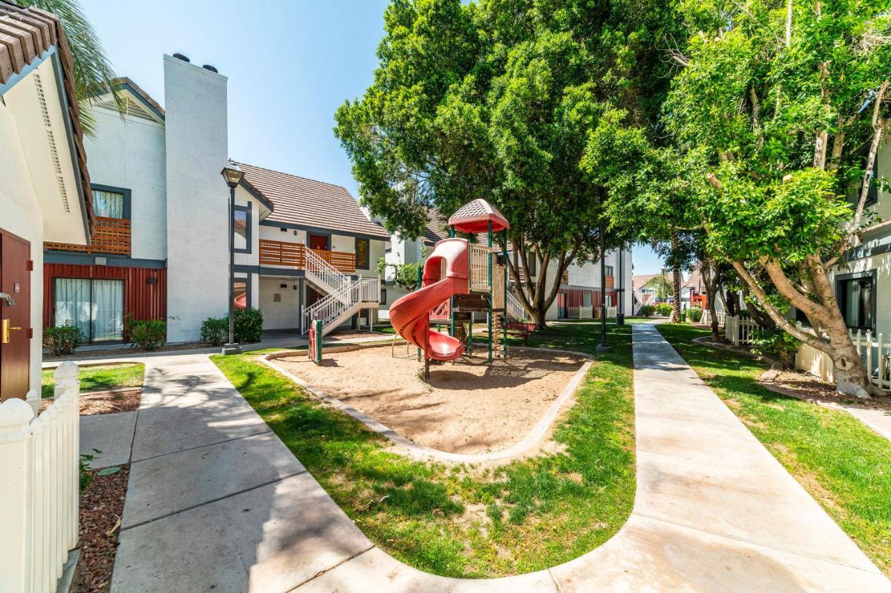 Metro Phx Studio Queen Sleeps 4 Heated Pool Phoenix Ngoại thất bức ảnh
